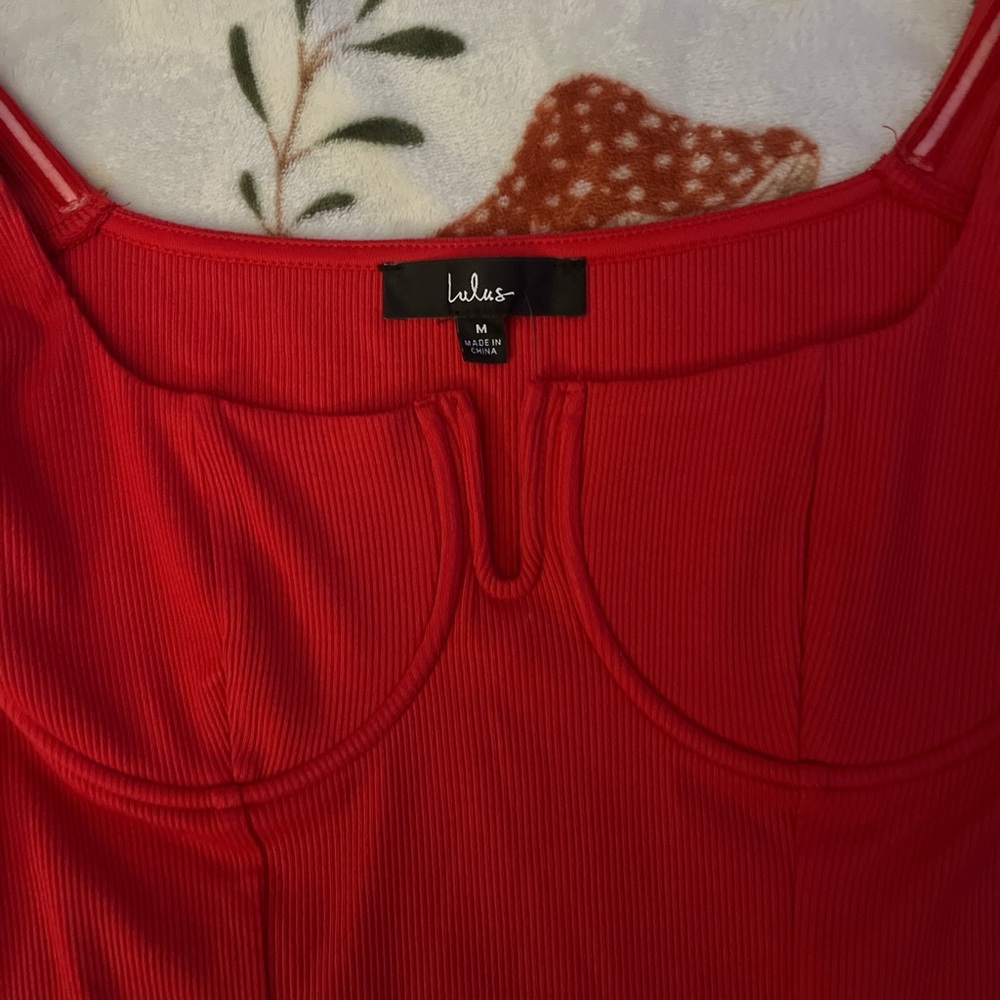Lulu's Vibrant Red Ribbed Top - Picture 2 of 3